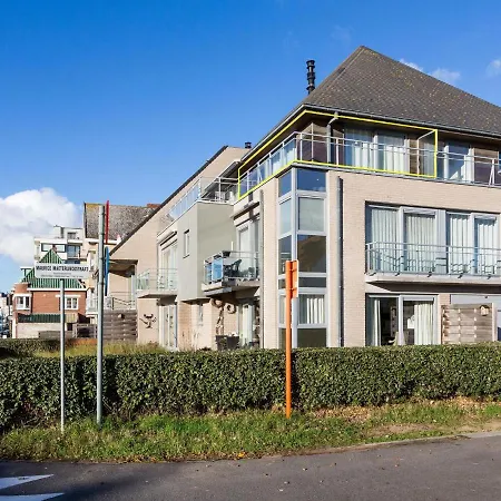 Maeterlinck 201 Sunny Penthouse In